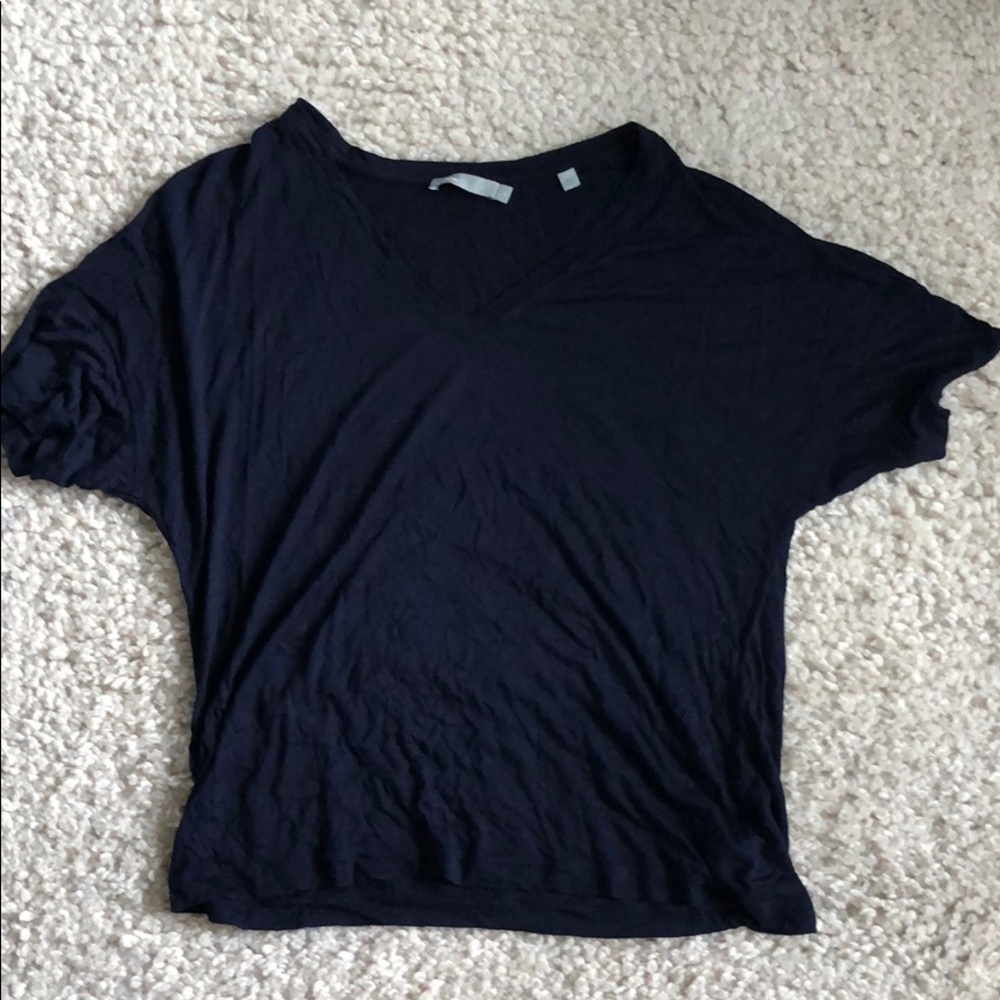 Vince navy v neck tee